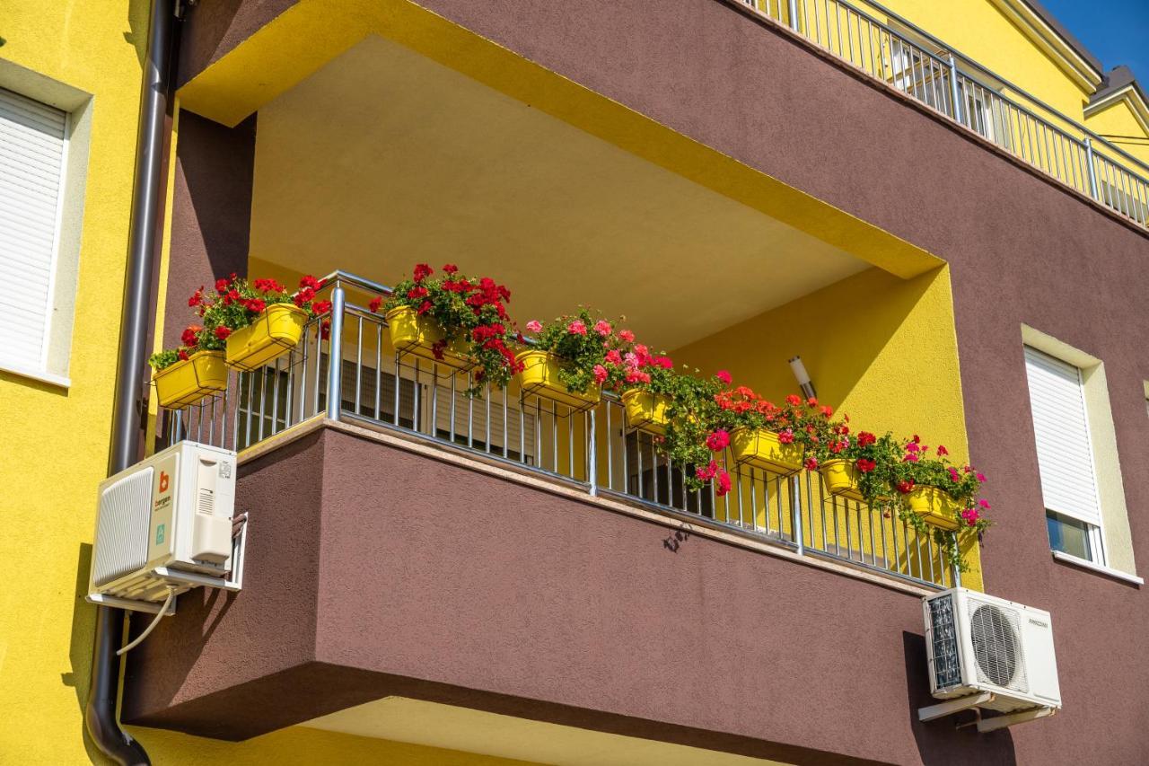 Kalanj Apartmani I Sobe Belgrado Exterior foto